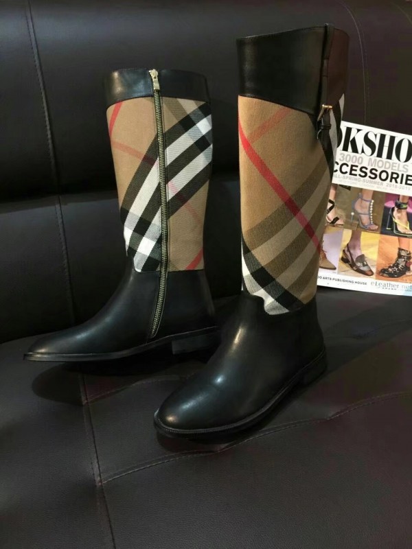 Burberry boot