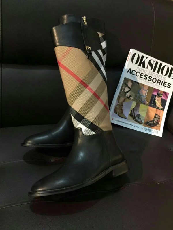 Burberry boot