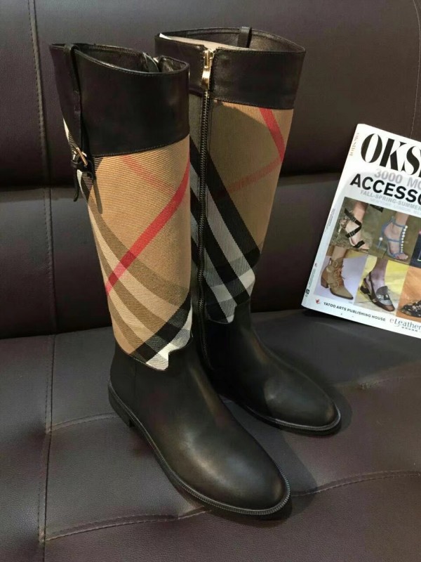 Burberry boot