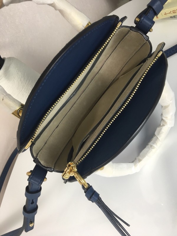 Chloe Pixie bag