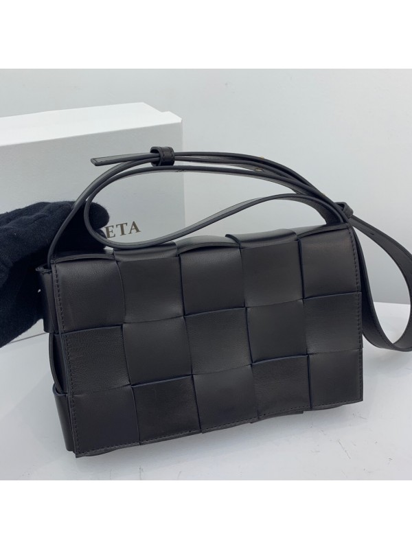 BOTTEGA VENETA Cassette