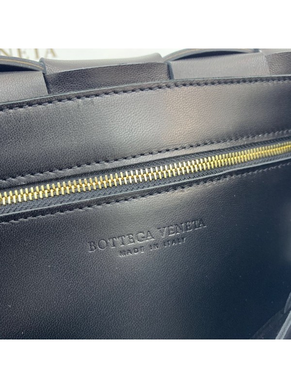 BOTTEGA VENETA Cassette