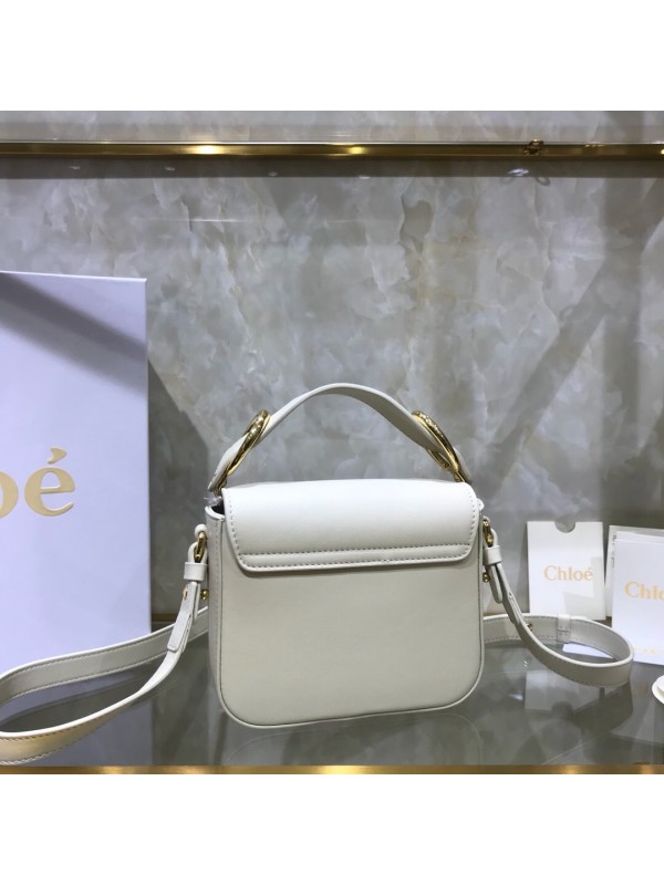 Chloé C Shoulder Bags