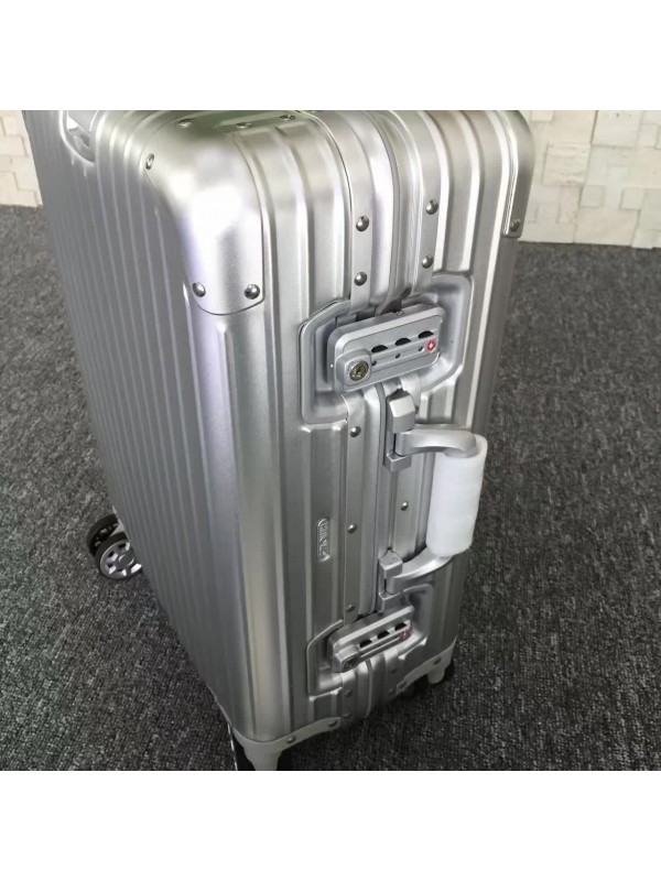 RIMOWA Travel box