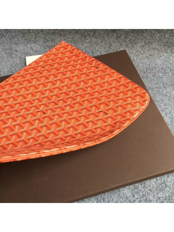 Goyard Clutch