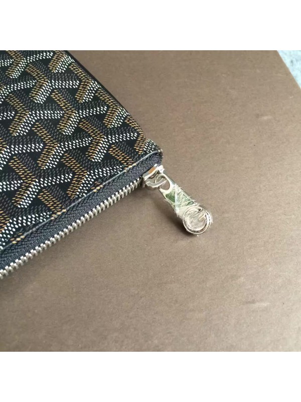 Goyard Clutch