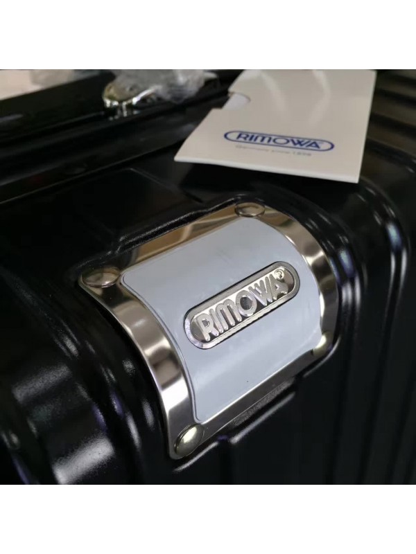 RIMOWA Travel box