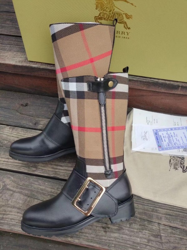 Burberry boot