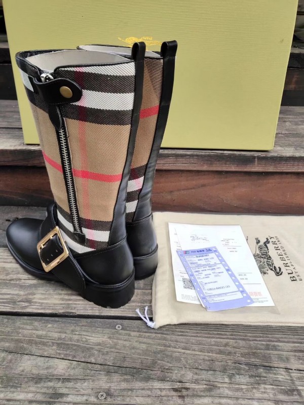 Burberry boot