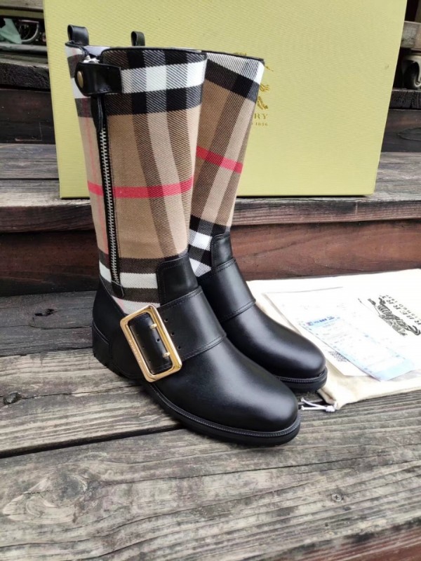 Burberry boot