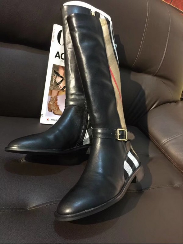 Burberry boot