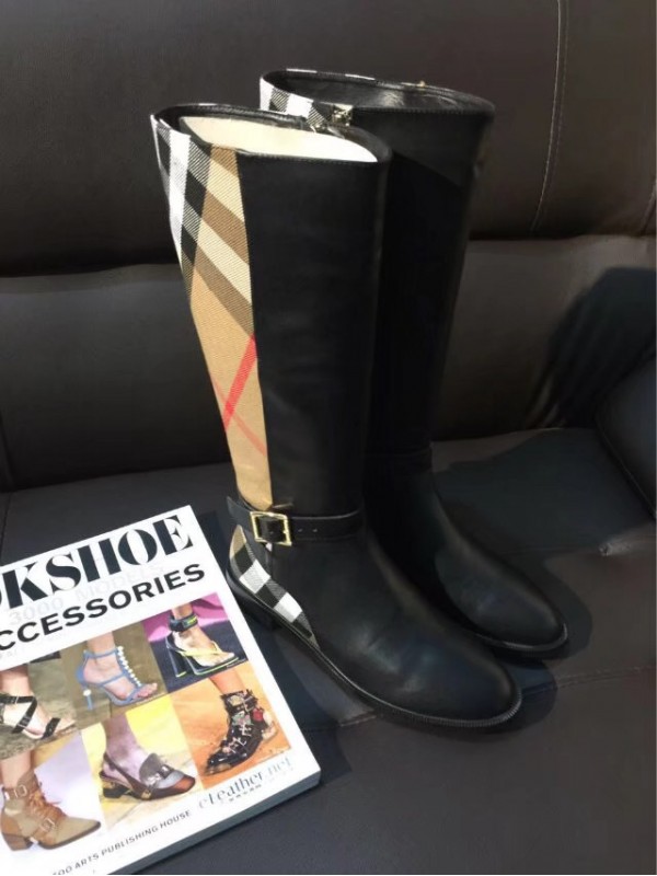 Burberry boot