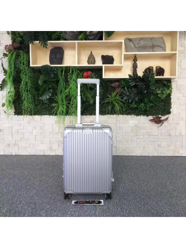 RIMOWA Travel box