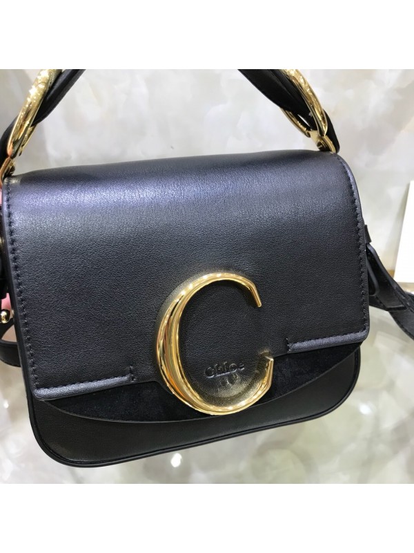 Chloé C Shoulder Bags