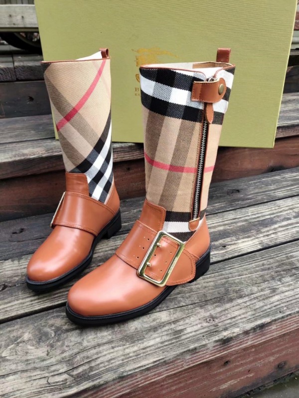 Burberry boot