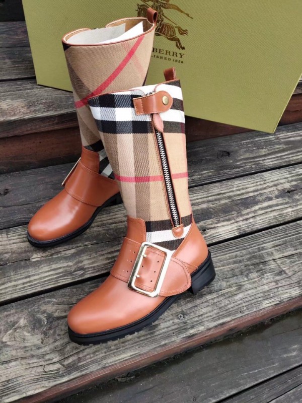 Burberry boot