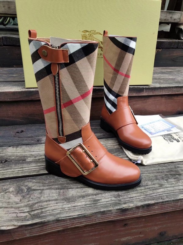 Burberry boot