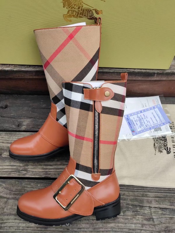 Burberry boot