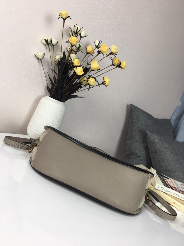 Chloe Pixie bag