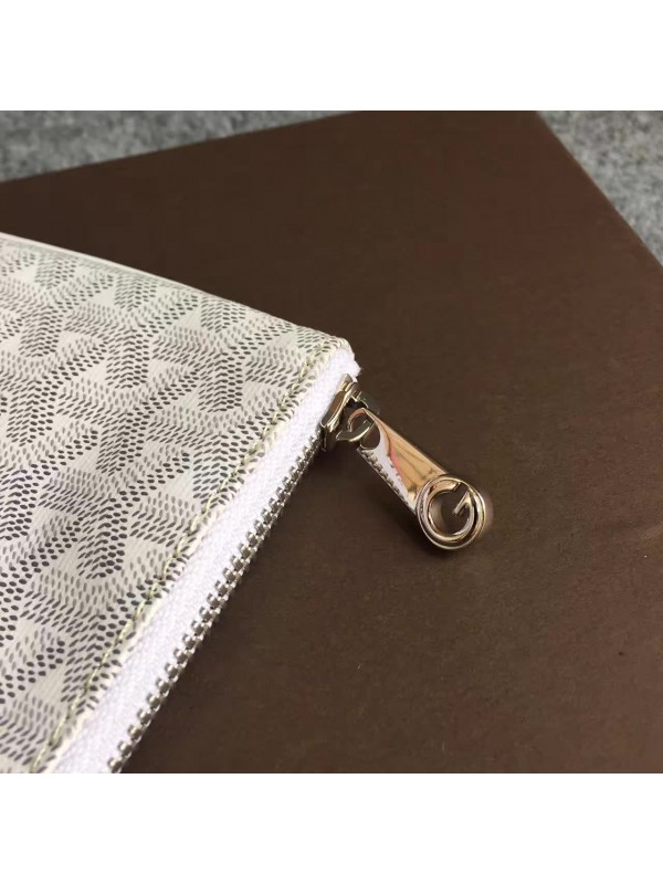 Goyard Clutch