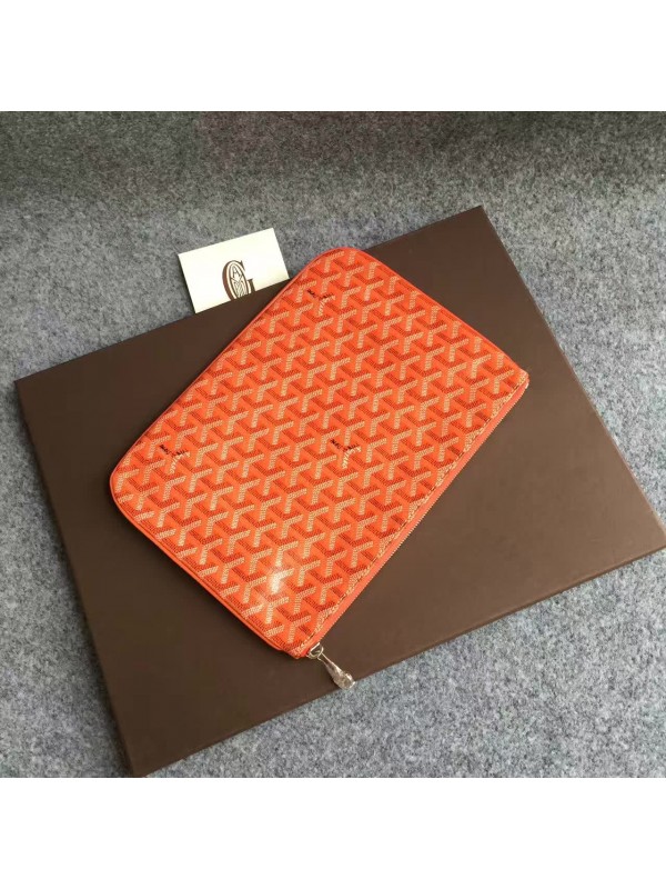 Goyard Clutch