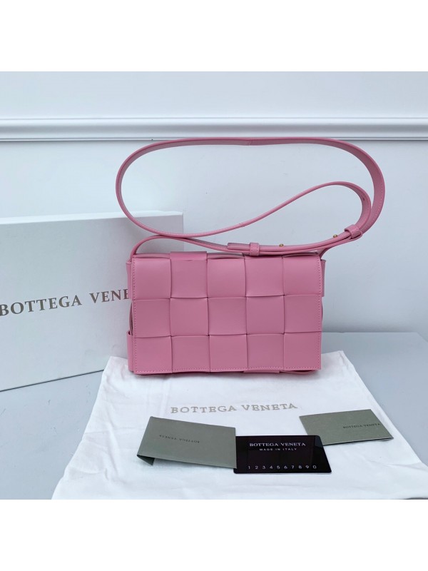 BOTTEGA VENETA Cassette