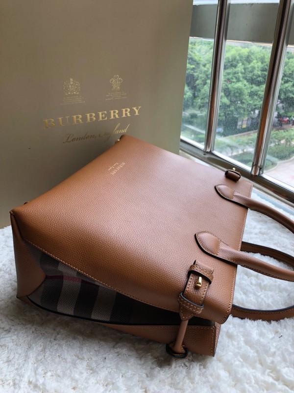 Burberry Banner