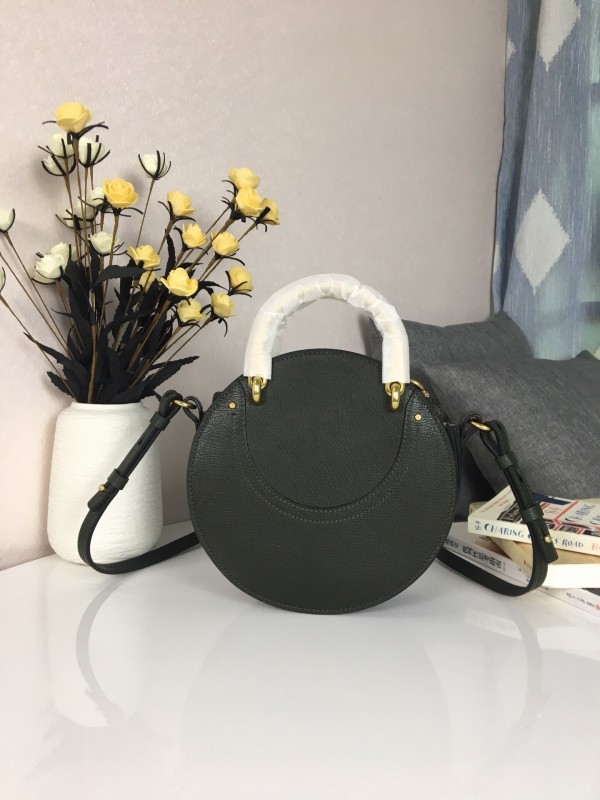 Chloe Pixie bag