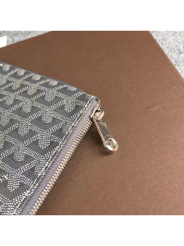 Goyard Clutch