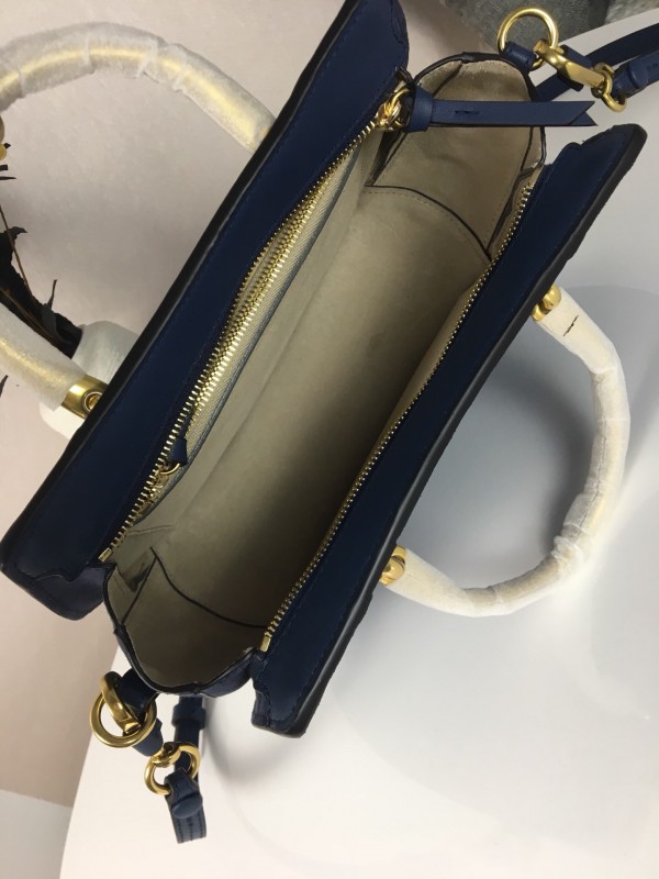 Chloe Pixie bag