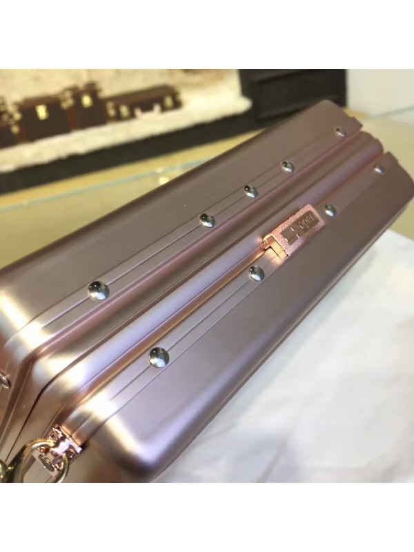 RIMOWA Makeup kit