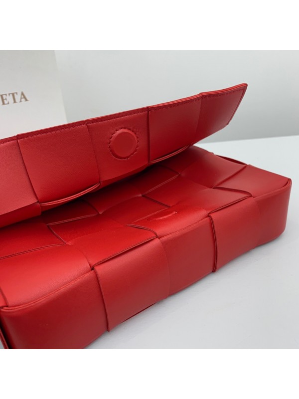 BOTTEGA VENETA Cassette