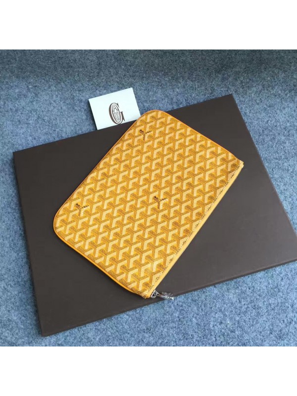 Goyard Clutch